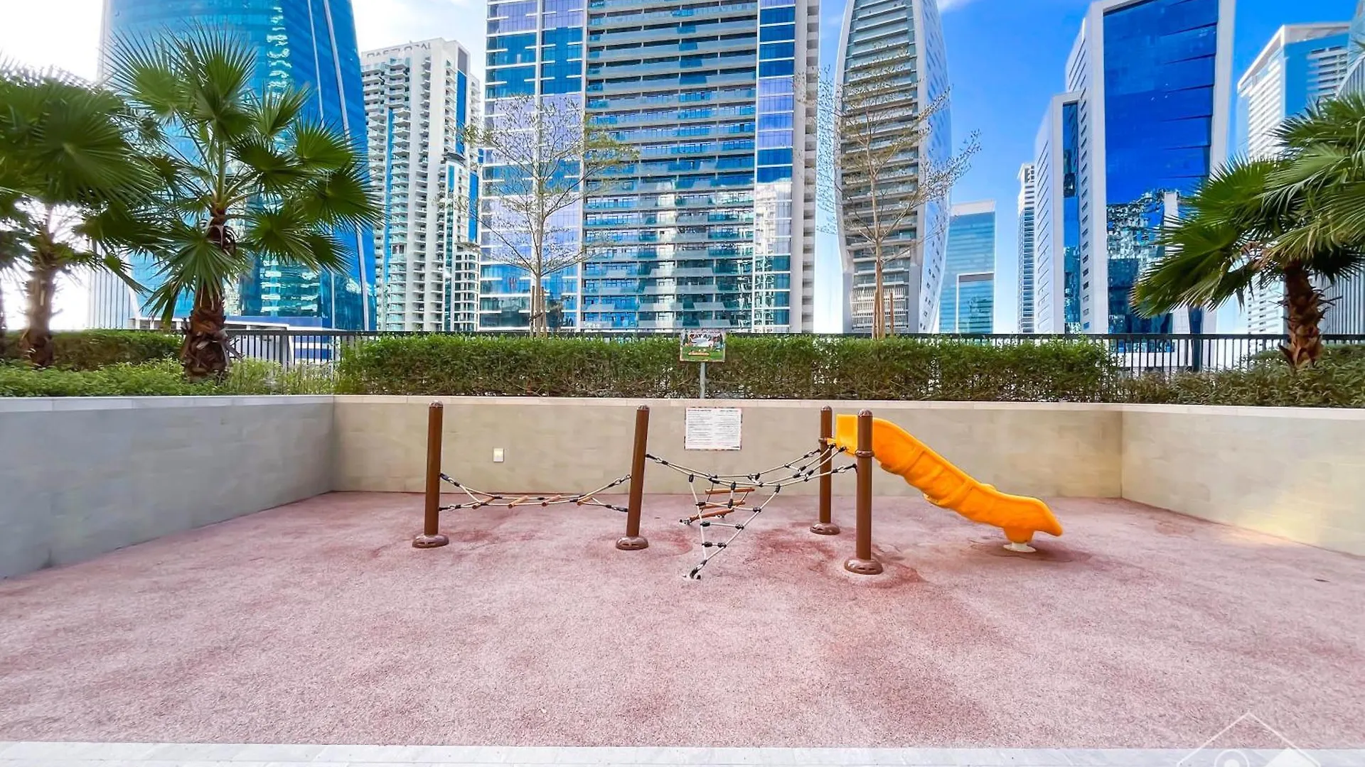 Elegant 1B With Stunning Views & Balcony In Business Bay Apartment Dubai
