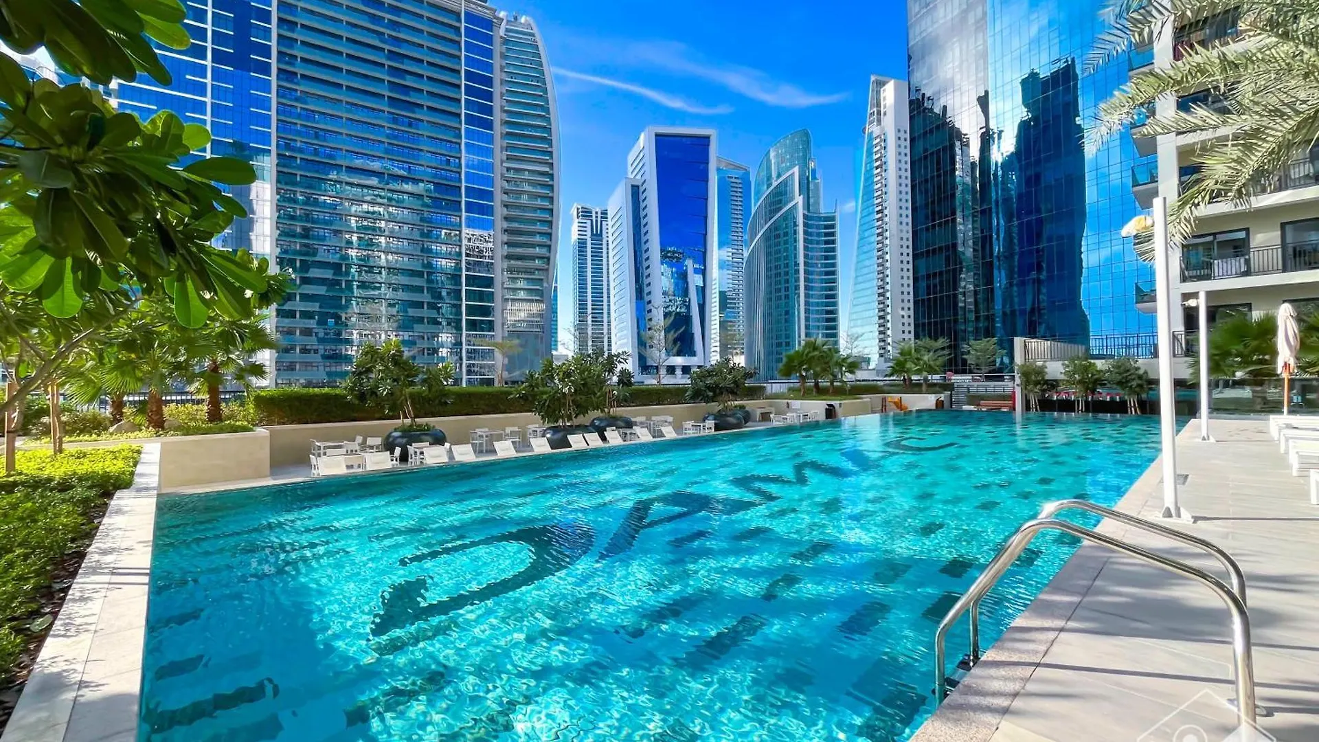 Elegant 1B With Stunning Views & Balcony In Business Bay Apartment Dubai