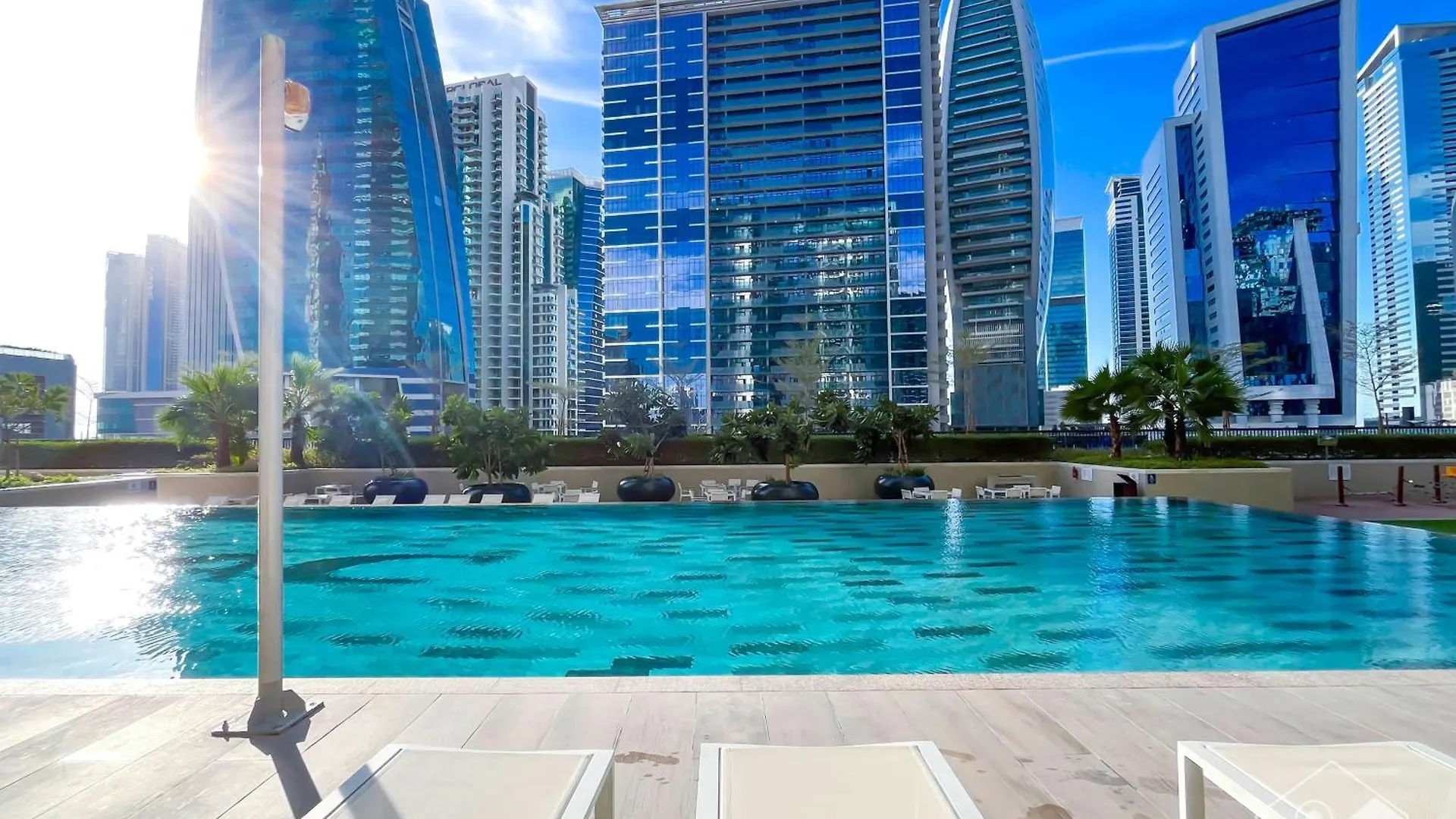 Elegant 1B With Stunning Views & Balcony In Business Bay Apartment Dubai